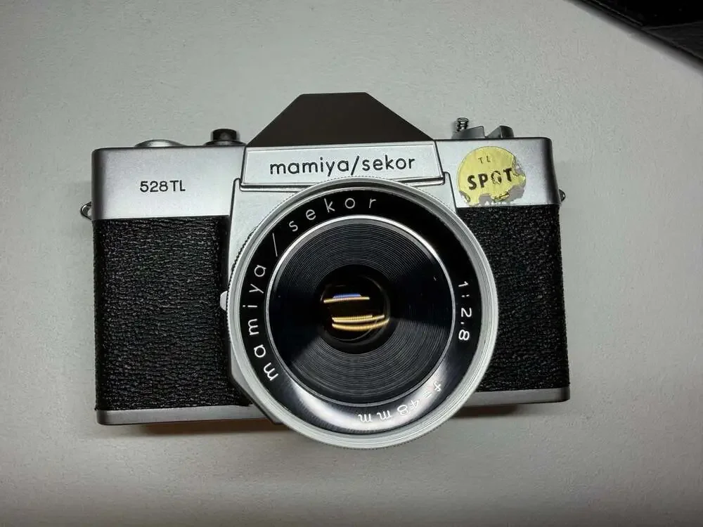 Mamiya/Sekor 528TL 35mm Film Camera with Case UNTESTED